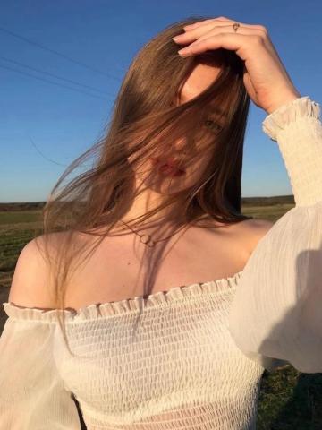 Мила Яркая Рыжая